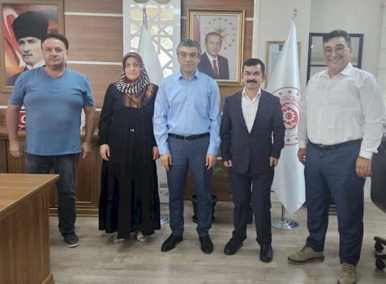 Kırşehir Sosyal Güvenlik İl Müdürü Hasan Hüseyin şenlik ziyaret edildi.